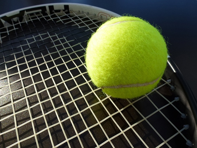 De prof tennisser die geen bal meer kan raken..